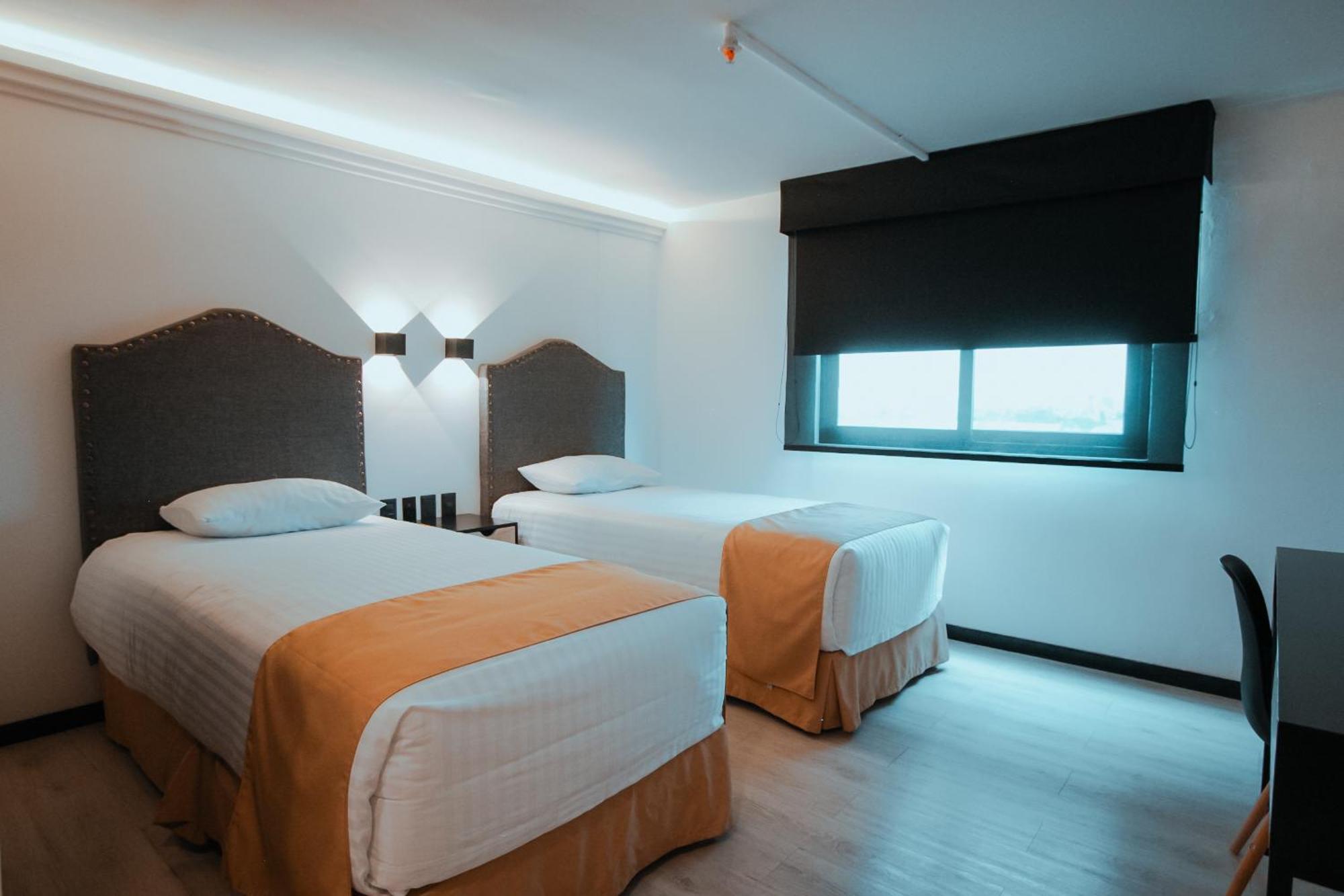 Hotel Tamara Puebla de Zaragoza Esterno foto